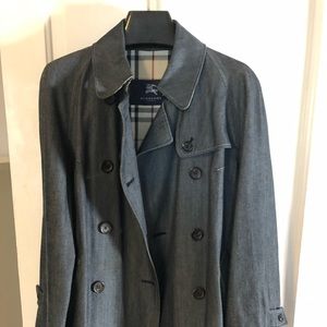 Burberry Short Trench
